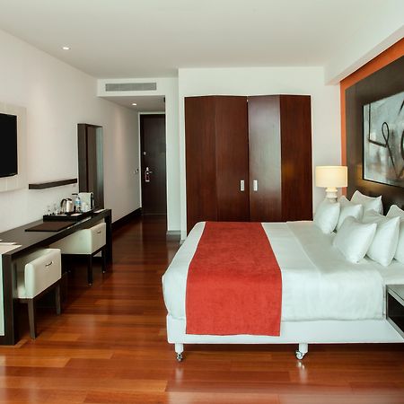 Hotel NH Collection Guadalajara Providencia Exterior foto